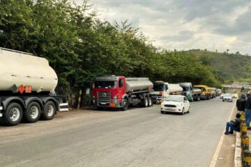 Caminhoneiros entram em greve e paralisação pode afetar abastecimento de combustíveis em MG