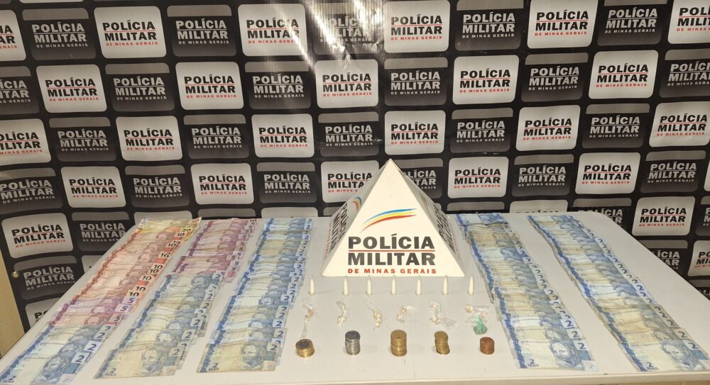 Polícia Militar apreende drogas e dinheiro em operação em Santa Bárbara