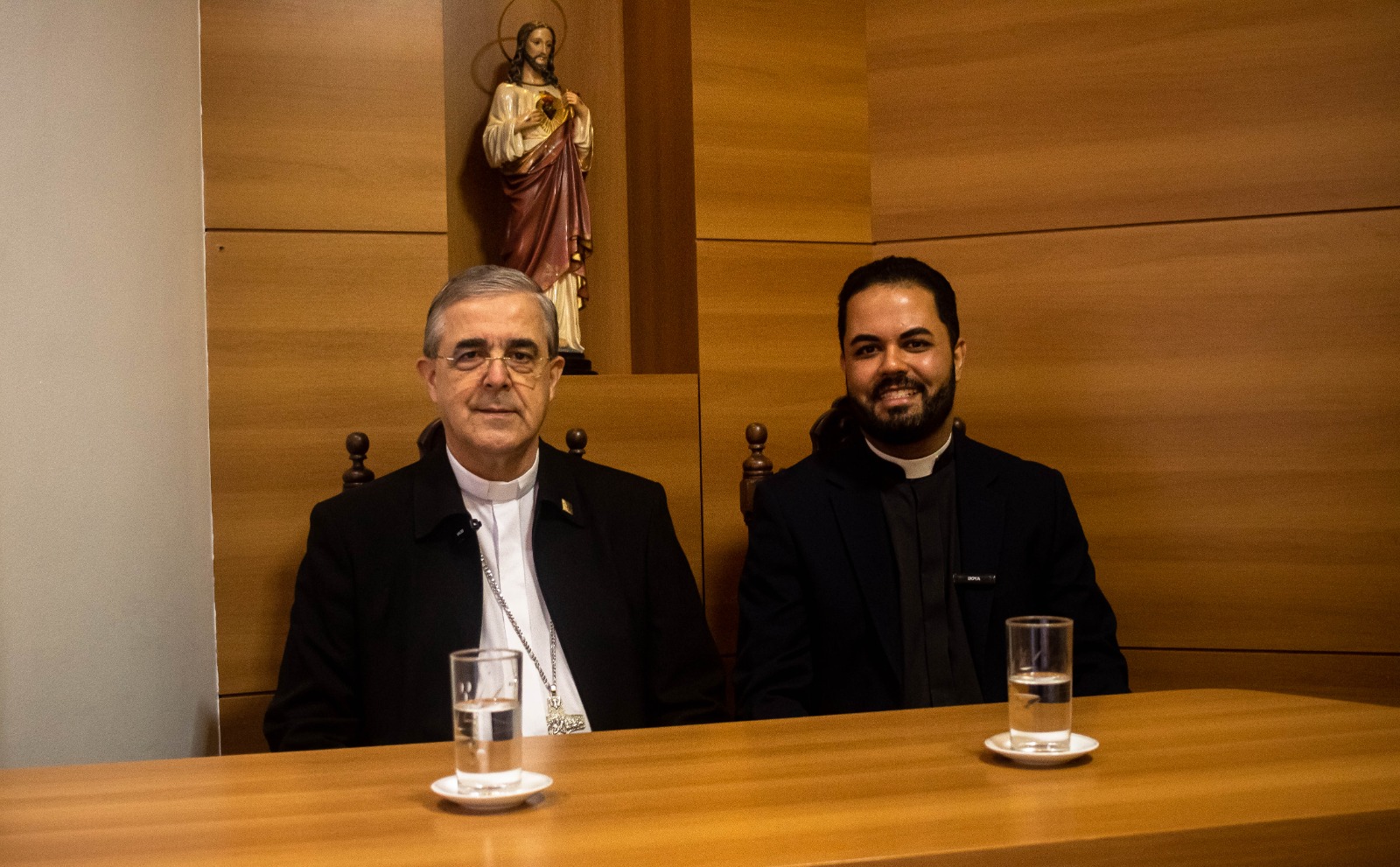 Bispo Dom Marco Aurélio e Padre Adriano falam sobre peregrinação a Roma e encontro com o Papa Leão XIV