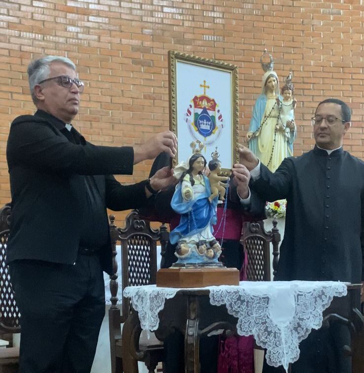 Catedral do Rosário, em Itabira, apresenta novo brasão da paróquia; confira os detalhes