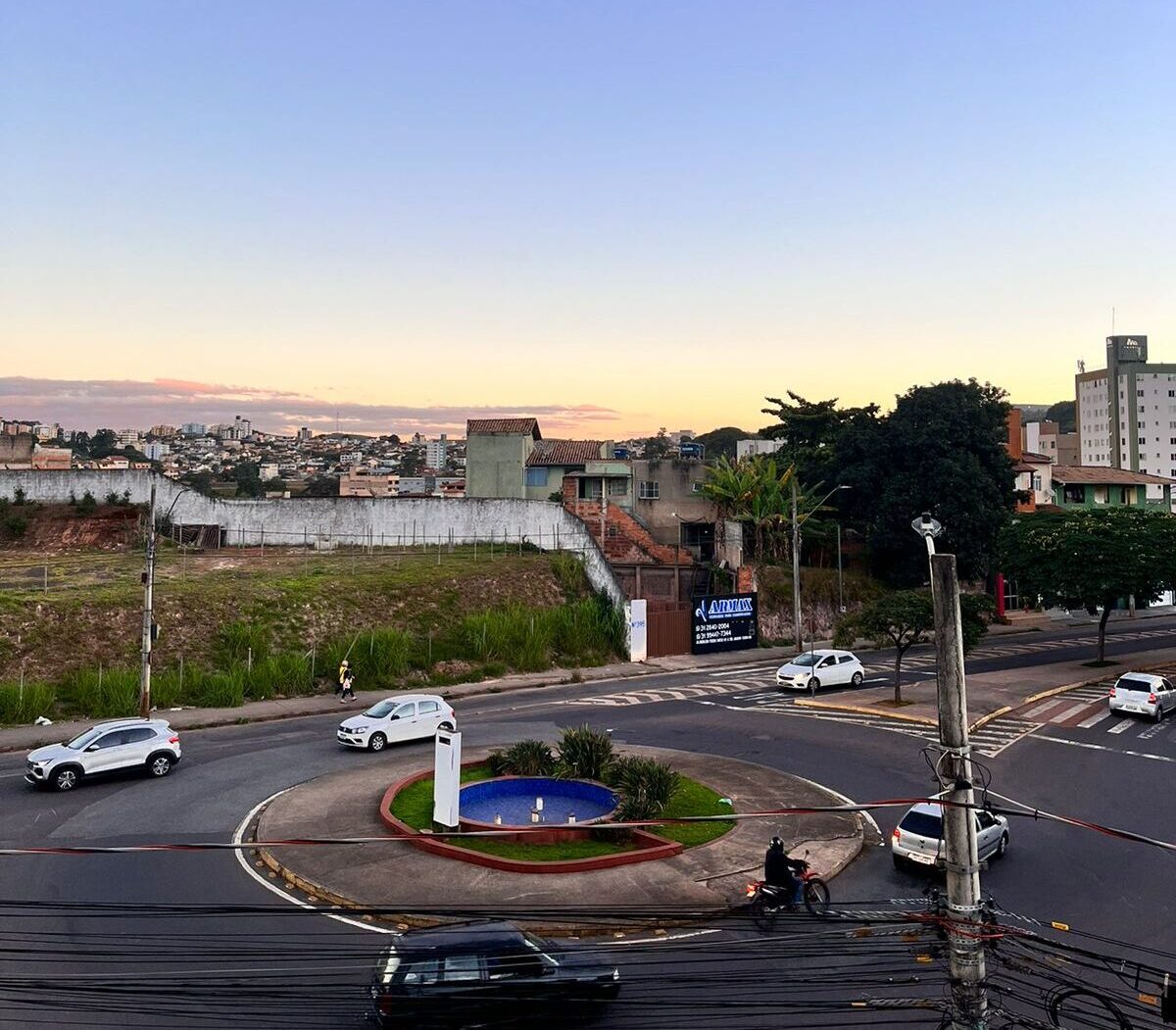 Após dias de instabilidade, Minas Gerais terá menos chuva e temperaturas mais altas. Confira a previsão do tempo