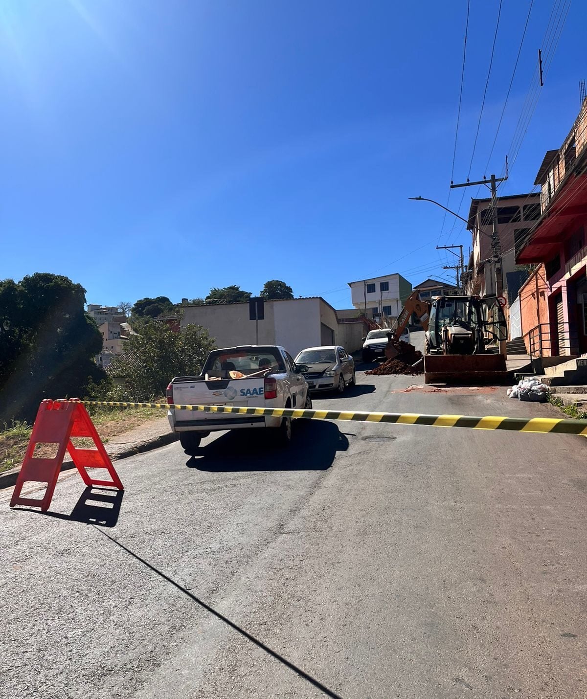 Manutenção do SAAE interdita trecho da rua das Margaridas, no bairro São Pedro
