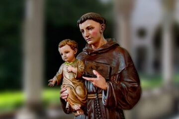 Quem foi Santo Antônio? Conheça a história do “santo casamenteiro”
