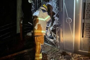 Motorista morre em tombamento de carreta, em João Monlevade