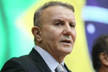 Prefeito de Palmas é preso em operação da Polícia Federal