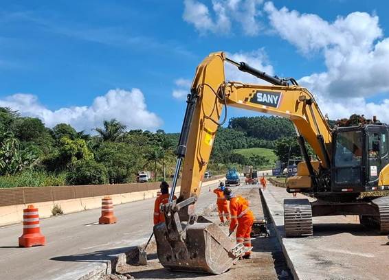 BR-381 tem obras em 13 trechos nesta quarta-feira; veja os locais com interdições parciais