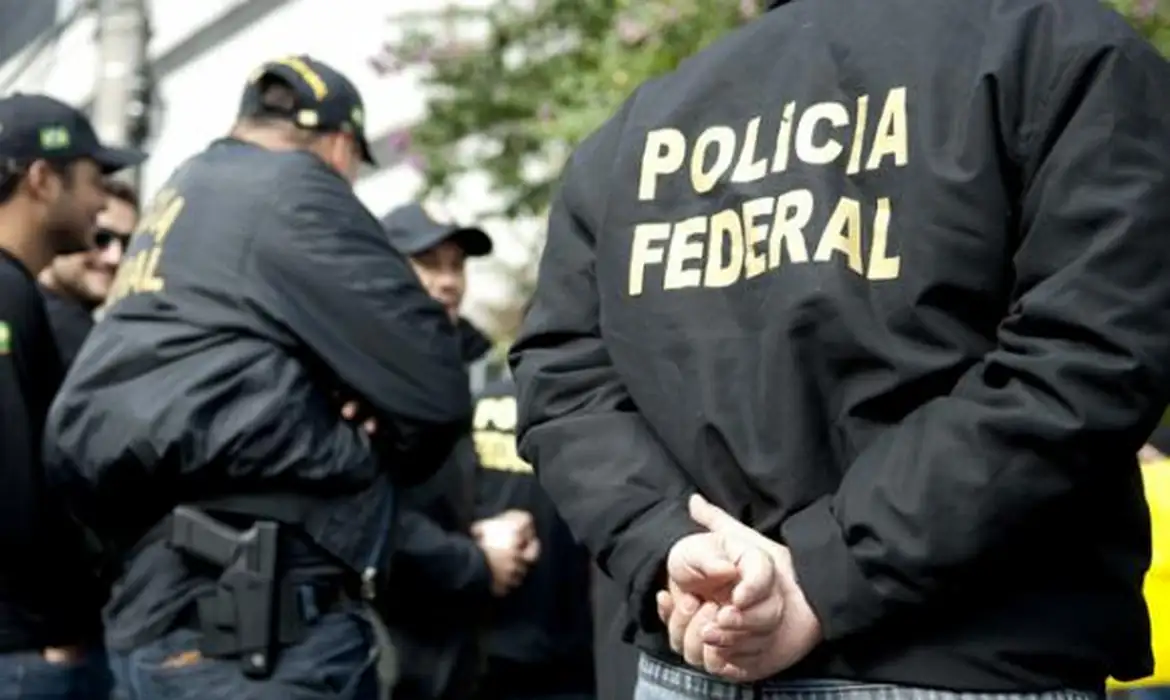 Polícia Federal prende homem suspeito de armazenar material de abuso sexual infantil em Coronel Fabriciano