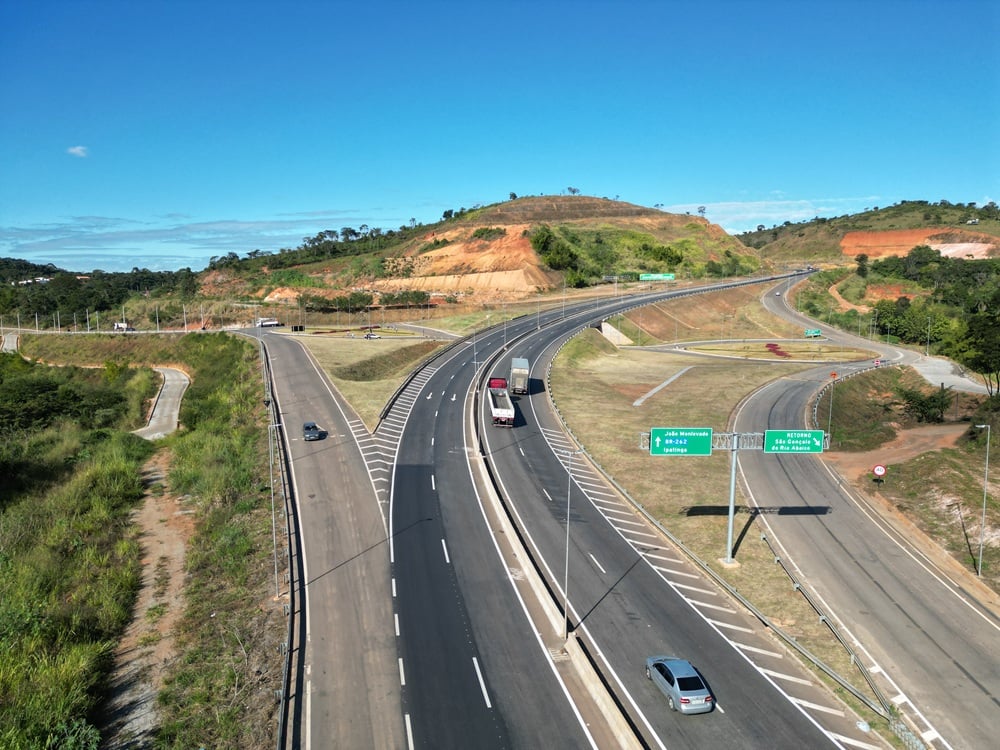 Trevo da BR-381 em São Gonçalo do Rio Abaixo se torna marco logístico e fortalece atração de investimentos