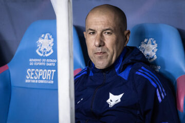 “Perdemos alguns comportamentos que já tínhamos consolidados”, diz Jardim após derrota do Cruzeiro