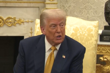 Crise política: republicanos se dividem após vazamento de documentos ligando Trump a Epstein