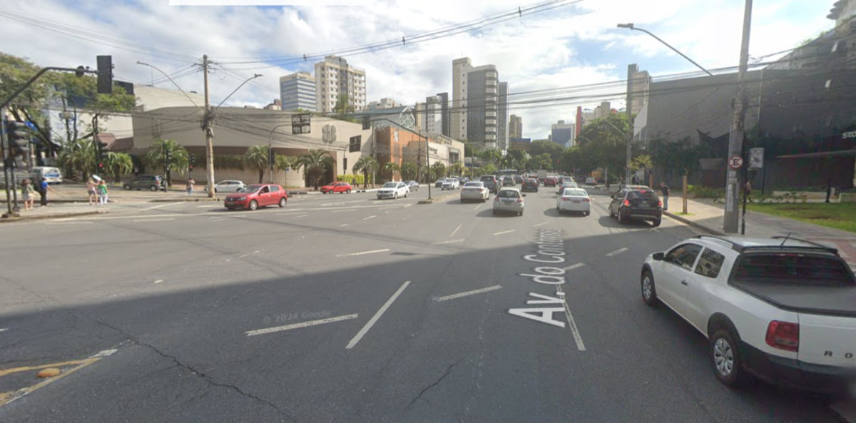 Mulher dá à luz dentro de carro na região Centro-Sul de BH