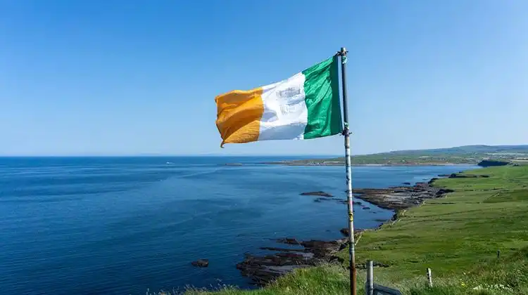 Oportunidade também para brasileiros! Irlanda paga R$ 455 mil para quem quiser morar em suas ilhas