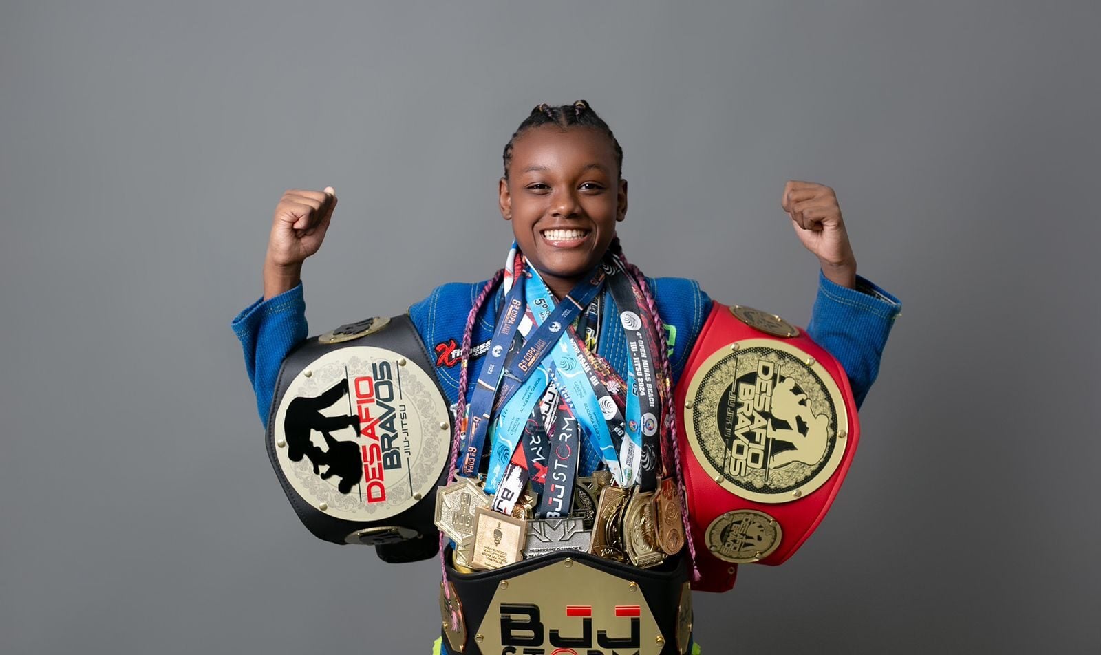 Atleta Juju Emiliano será homenageada pela Câmara de Nova Era por destaque no jiu-jitsu