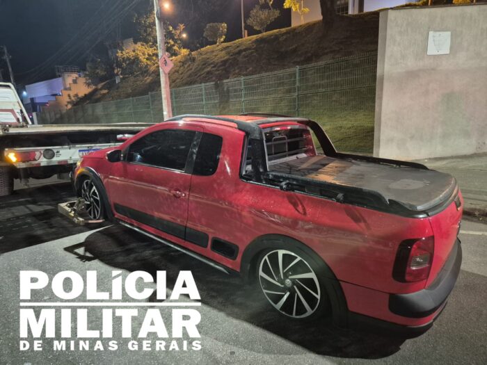 PM apreende veículo e prende homem por perturbação do sossego, em Itabira
