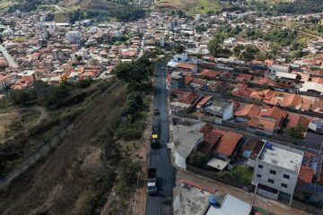 João Monlevade: terminou o trabalho de asfaltamento   da rua Vitória no bairro Satélite