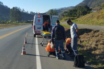 Motociclista escorrega em mancha de óleo e é socorrido na BR-381 em João Monlevade