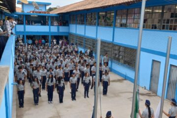 Adesão ao modelo cívico-militar é pausada em Minas, escolas de Itabira já haviam iniciado assembleias; entenda
