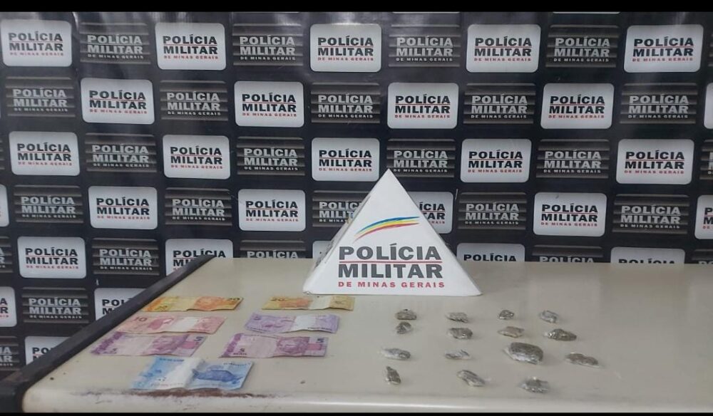 Jovem é preso por tráfico de drogas na Praça do Lindinho, em João Monlevade