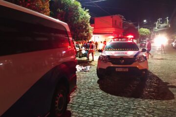Homem é morto a facadas em Nova Era e suspeito é preso em flagrante pela Polícia Militar