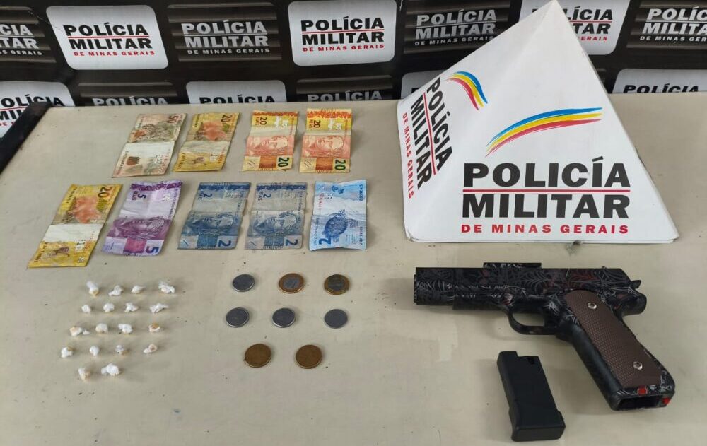 Homem é preso por tráfico e porte de simulacro de arma de fogo em João Monlevade