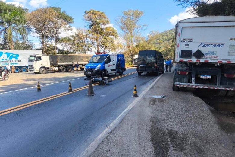 Motociclista fica ferido em colisão com van na BR-381, em Nova Era