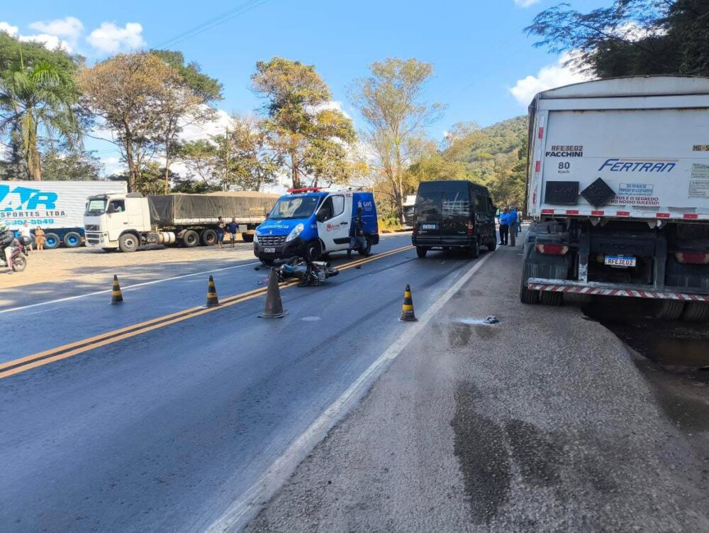 Motociclista fica ferido em colisão com van na BR-381, em Nova Era