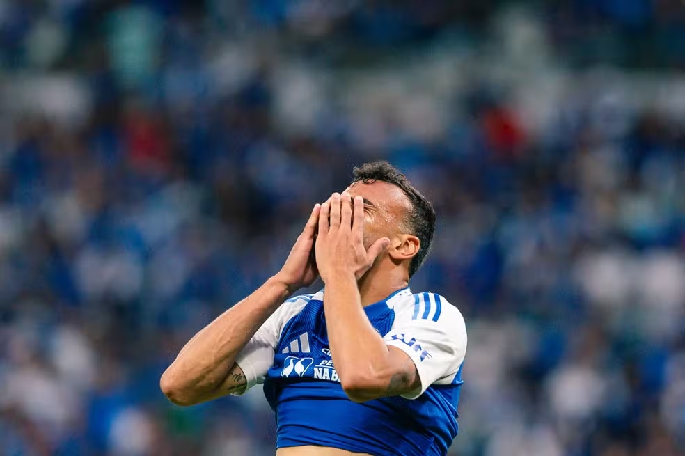 Independentemente dos objetivos do Cruzeiro na Série A do Brasileirão, derrota para o Ceará foi desastrosa