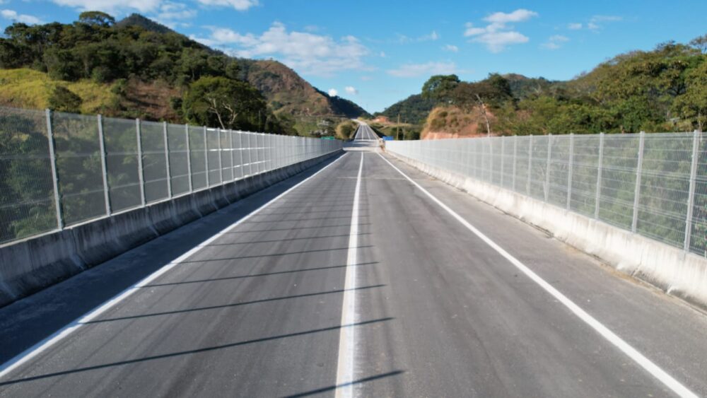 Feriado da Consciência Negra deve movimentar 370 mil veículos na BR-381 entre Belo Horizonte e Governador Valadares