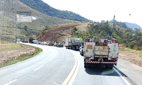 Obras em andamento alteram trânsito na BR-381 nesta terça-feira; confira o cronograma completo