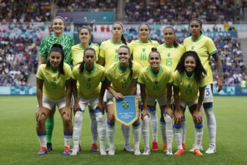 Brasil inicia Copa América com vitória de 2 a 0 sobre a Venezuela