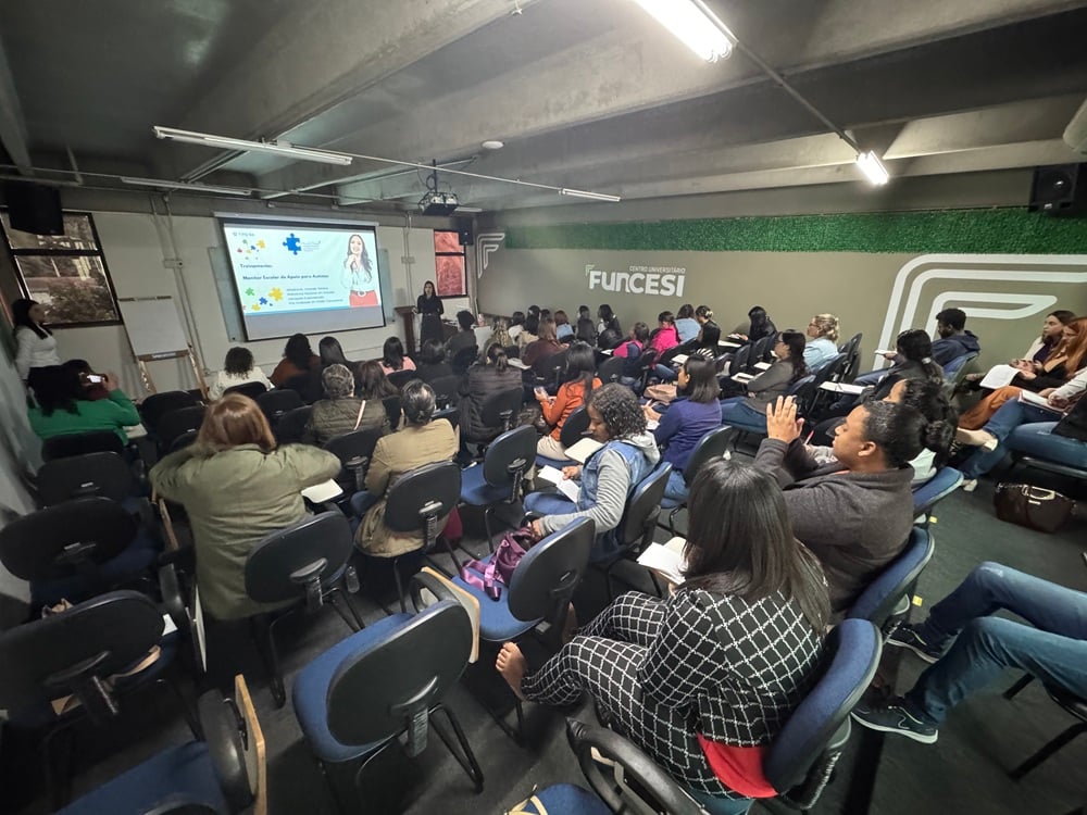 Inédito em Itabira: curso para monitor escolar de apoio para autistas foi um sucesso de público
