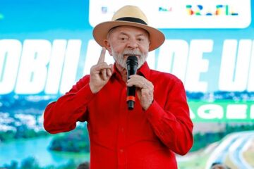 Lula associa campanha de Nikolas Ferreira contra o Pix à defesa do crime organizado