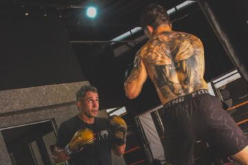 Studio Meu Treino Diário promove aulão de boxe na Praça Acrísio em Itabira; saiba como participar