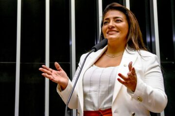 Comissão aprova projeto que obriga municípios com mais de 100 mil habitantes a ter asilo gratuito