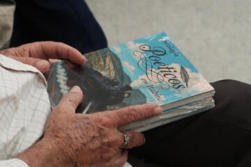 Hora da Poesia lança antologia “Poéticos em Itabira” com autores de várias regiões do país