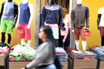 Pesquisa Serasa! Diminui o entusiasmo com o Dia dos Pais: apenas 32% dos filhos pretendem comprar presentes