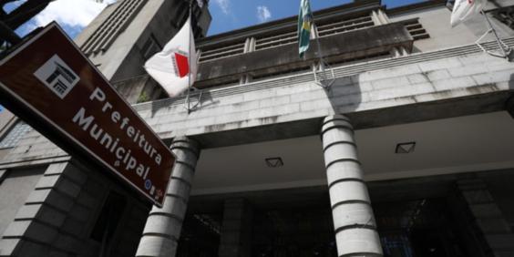 Prefeito Álvaro Damião sanciona reajuste de 2,49% para servidores de Belo Horizonte