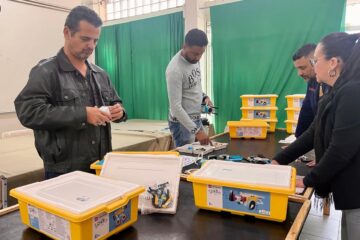 Novos kits Lego impulsionam o ensino de robótica nas escolas integrais de São Gonçalo do Rio Abaixo