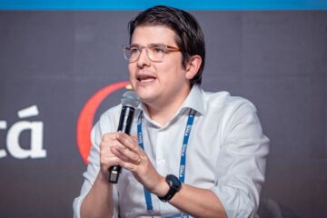 Morre Miguel Uribe, senador e pré-candidato que sofreu atentado na Colômbia