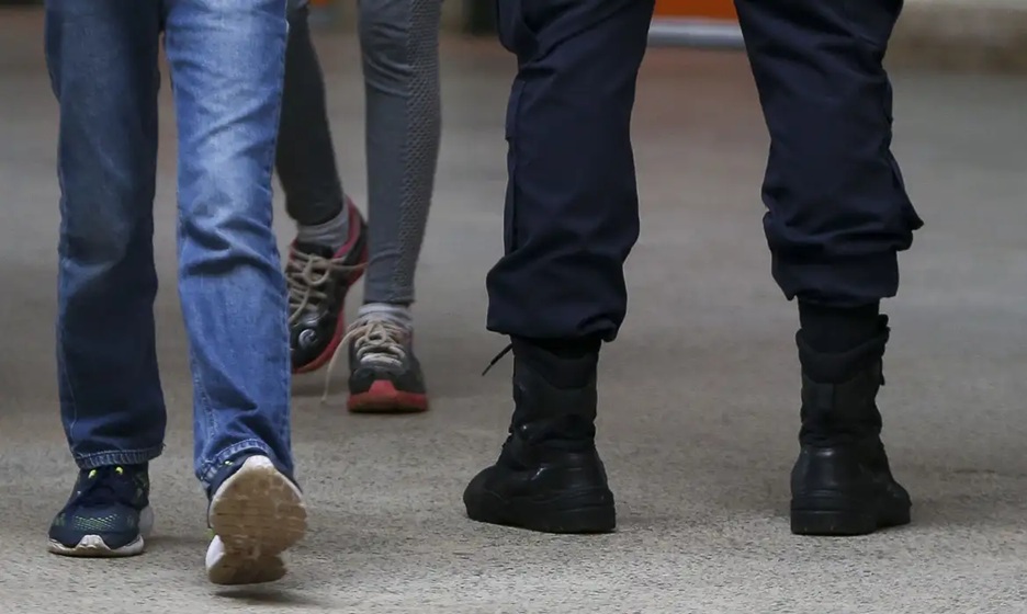 TCE-MG suspende programa de escolas cívico-militares em Minas Gerais; Itabira havia aderido ao novo modelo