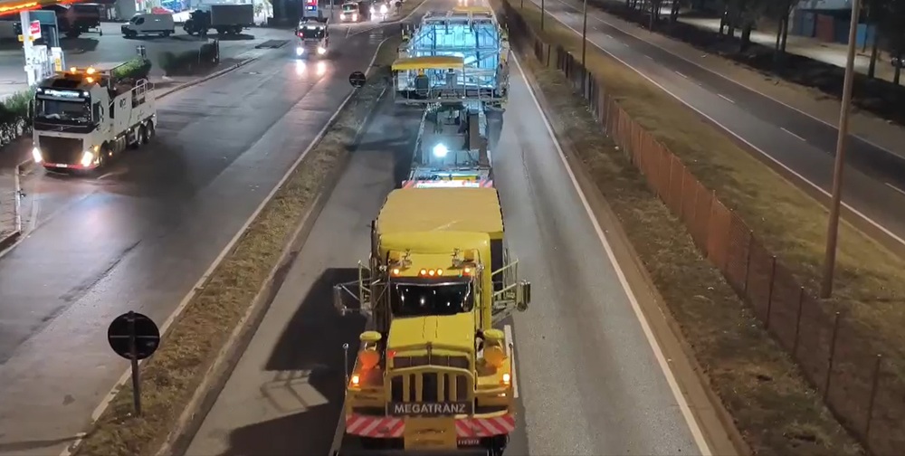 Primeiro dia de transporte de carga de 594 toneladas é concluído sem incidentes na BR-040