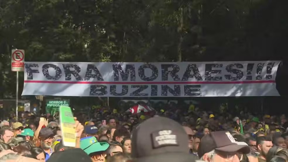 Com faixas contra Moraes e pedidos de anistia, manifestantes se espalham por cidades brasileiras neste domingo; veja o resumo