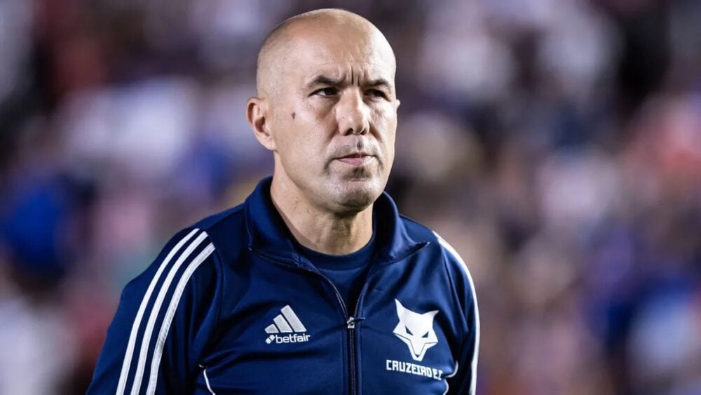 Jardim precisa buscar soluções em meio a queda de rendimento do Cruzeiro