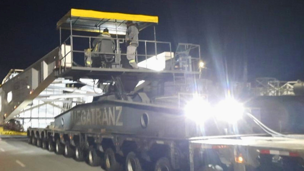 Transporte de carga de 594 toneladas na BR-040 terá operação especial entre segunda e sexta-feira