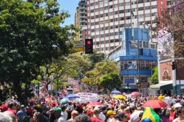 Em todo país, milhares protestam contra anistia e PEC da Blindagem