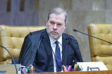 Toffoli dá 10 dias para Câmara se manifestar sobre ação que questiona tramitação da PEC da Blindagem