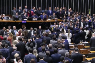 Câmara aprova regime de urgência para projeto sobre anistia