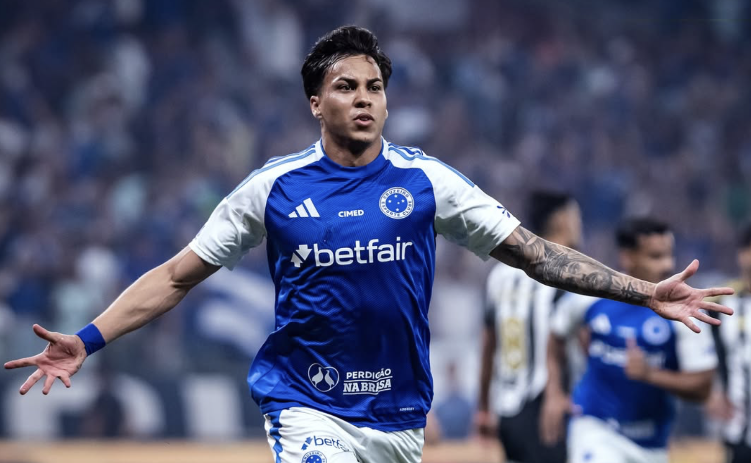 Cruzeiro elimina Atlético-MG e encara o Corinthians na semifinal da Copa do Brasil