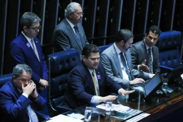 Senado aprova alteração na Lei da Ficha limpa e muda prazos para inelegibilidade