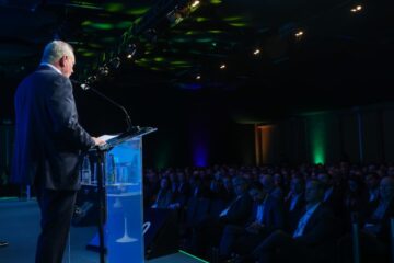André Gerdau alerta: produção do aço pode desaparecer do Brasil